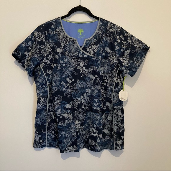 healing hands Tops Nwt Healing Hands Size Xl Blue Floral Scrub Top
